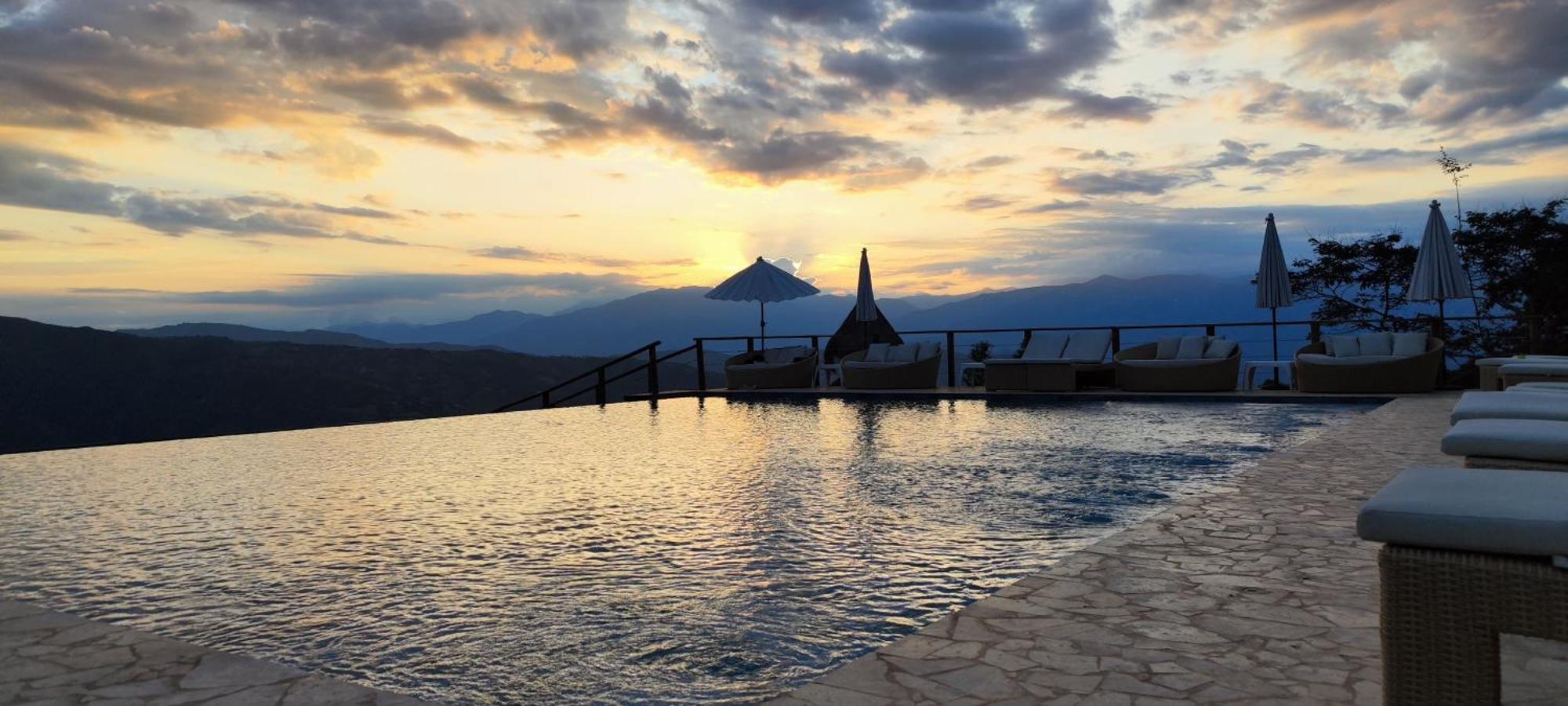 Nalua Glamping Y Hotel Сан-Херонімо Екстер'єр фото